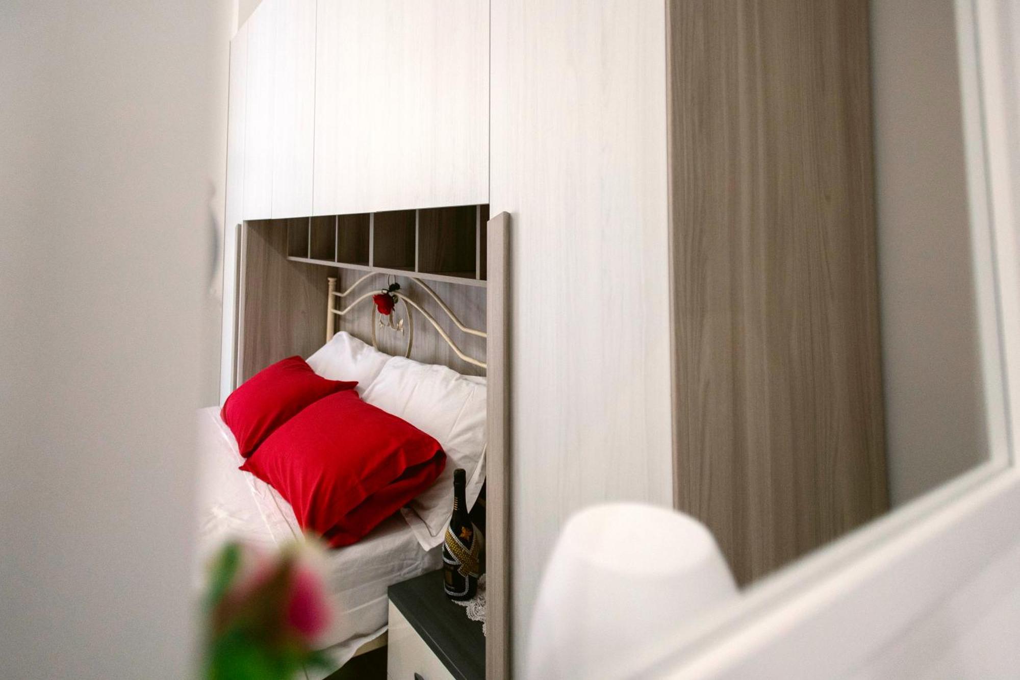 Flower'S House 24 - Central Apartment - Molfetta Luaran gambar